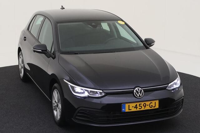 Volkswagen GOLF 1.5 TSI 130PK Life Business / LED / Navigatie / Parkeersensoren / Style Interieur / Ergo Active