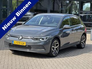 volkswagen-golf-1.5-tsi-style-navig