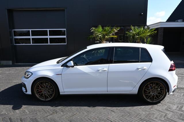 Volkswagen GOLF 2.0 TSI GTI Perf.