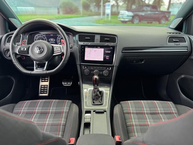 Volkswagen GOLF 2.0 GTI |PANO|VIRTUAL DASH|CARPLAY|DYNAUDIO|KAMELEON