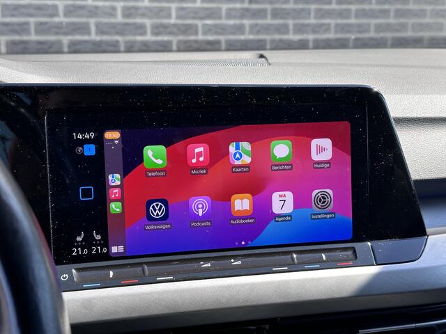 Volkswagen GOLF 1.5 TSI Life Business | Navigatie | Apple CarPlay/Android Auto | Stuur-/stoel verwarming
