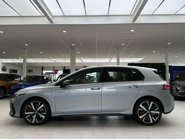Volkswagen GOLF 1.5 eHybrid GTE 272PK DSG Adaptieve Cruise Controle, Side Assist