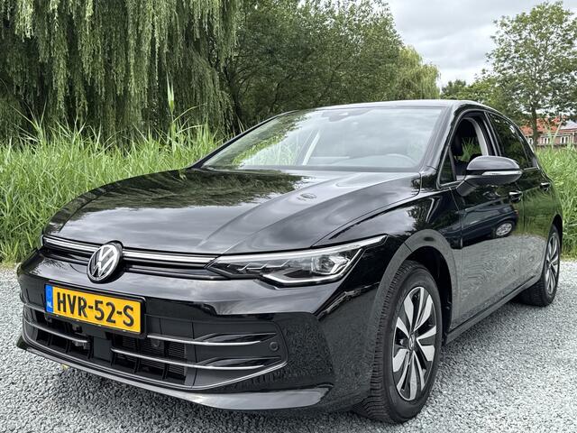 Volkswagen GOLF 1.5 TSI LIFE BUSINESS LED/NAVI/CARPLAY/TREKHAAK