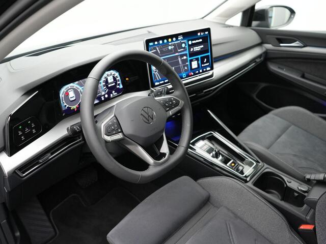 Volkswagen GOLF 1.5 eTSI 150 pk DSG Style | IQ Light | Achteruitrijcamera | Standkachel | Head-up Display | Adaptive Cruise Control | 17 inch