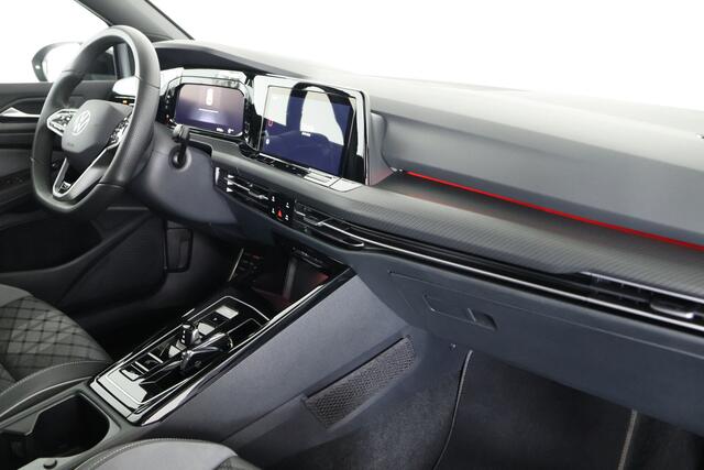 Volkswagen GOLF 1.5 eTSI R-Line / Opendak / IQ-LED / Travelassist / CarPlay
