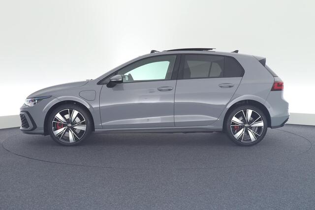 Volkswagen GOLF 1.4 245pk eHybrid GTE Stoelverwarming Panoramadak Virtual Cockpit Navigatie