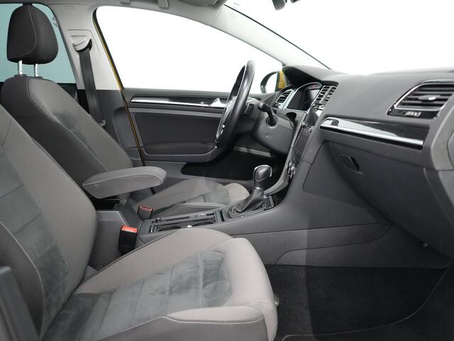 Volkswagen GOLF 1.5 TSI Highline | Stuur+stoel verwarming | LED | Pano | Virtual |