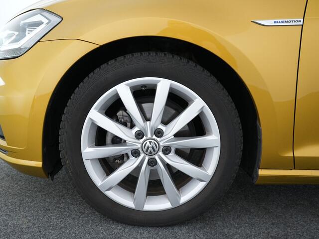 Volkswagen GOLF 1.5 TSI Highline | Stuur+stoel verwarming | LED | Pano | Virtual |