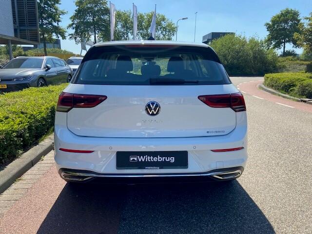 Volkswagen GOLF 1.4 eHybrid Style / NAVI / APP.Connect
