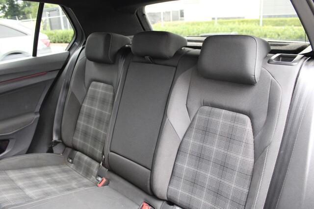 Volkswagen GOLF 2.0 TDI GTD Panorama - Head-up - LED
