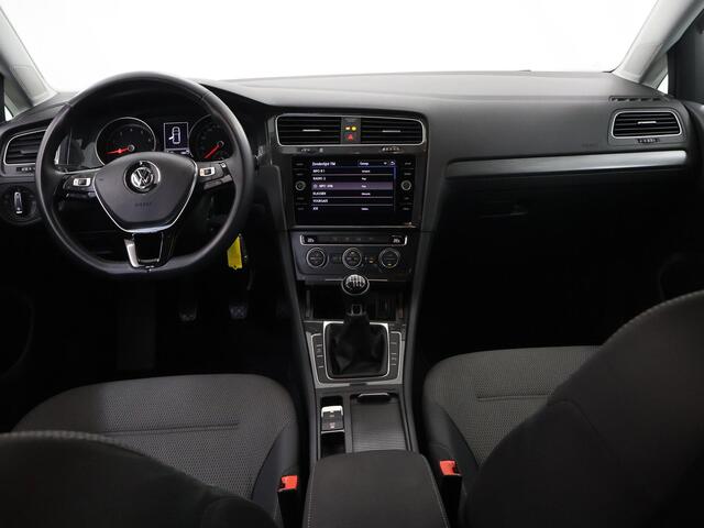 Volkswagen GOLF 1.0 TSI Comfortline | Cruise Control Adaptief | Parkeersensoren | Climate Control | Navigatie via Carplay |