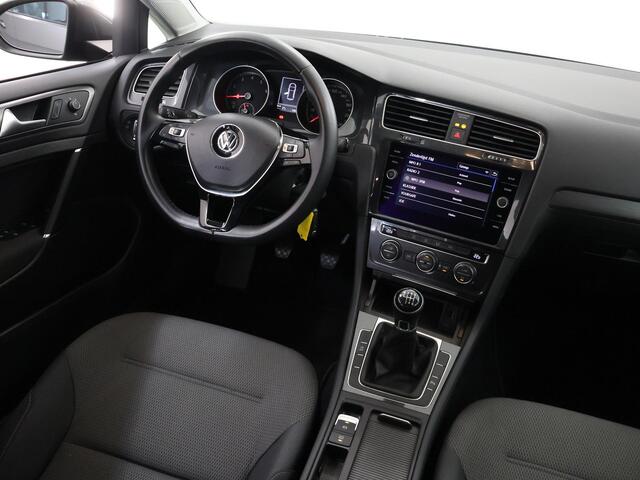 Volkswagen GOLF 1.0 TSI Comfortline | Cruise Control Adaptief | Parkeersensoren | Climate Control | Navigatie via Carplay |