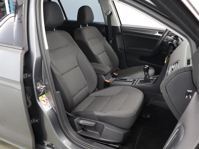 Volkswagen GOLF 1.0 TSI Comfortline | Cruise Control Adaptief | Parkeersensoren | Climate Control | Navigatie via Carplay |