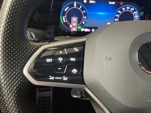 Volkswagen GOLF 1.4 PHEV GTE 245 PK/PDC/IQ LIGHT/18 INCH/NAVI/CARPLAY/ENZ