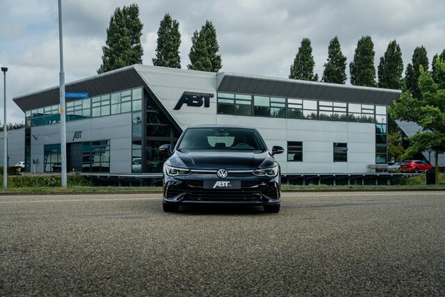 Volkswagen GOLF R 2.0 TSI 4Motion ABT Akrapovic | Panorama dak | Head-up | Lederen schaalstoelen | Memory | ID+ LED NL auto