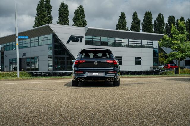 Volkswagen GOLF R 2.0 TSI 4Motion ABT Akrapovic | Panorama dak | Head-up | Lederen schaalstoelen | Memory | ID+ LED NL auto