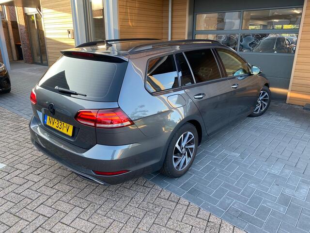 Volkswagen GOLF Variant 1.0 TSI Comfortline | Clima | Cruise | Apple Carplay
