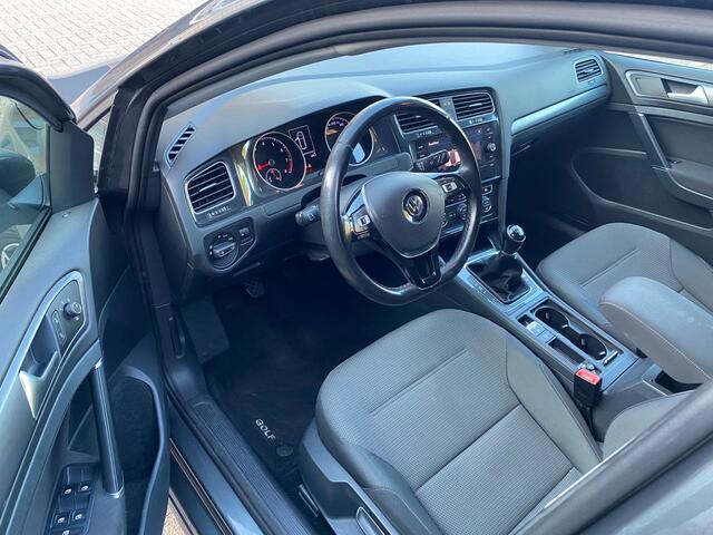 Volkswagen GOLF Variant 1.0 TSI Comfortline | Clima | Cruise | Apple Carplay