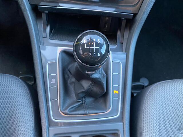 Volkswagen GOLF Variant 1.0 TSI Comfortline | Clima | Cruise | Apple Carplay