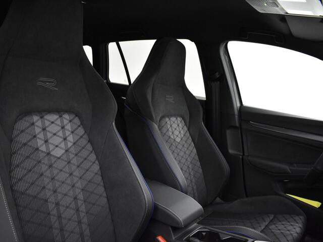 Volkswagen GOLF variant R-Line-Edition 1.5 eTSI 116 pk 7 versn. DSG · Airconditioning automatisch, 3-zone (climatronic) · Assistance pakket plus · Koplampverlichting led matrix (iq.light) ·