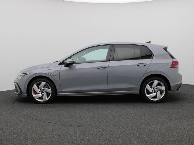 Volkswagen GOLF 1.4 eHybrid GTE Stoel & Stuurwielverwarming, Getint Glas, Adaptive Cruise Controle, Lane- & Side Assist, Navigatie, Pdc v+a, 17" Lmv