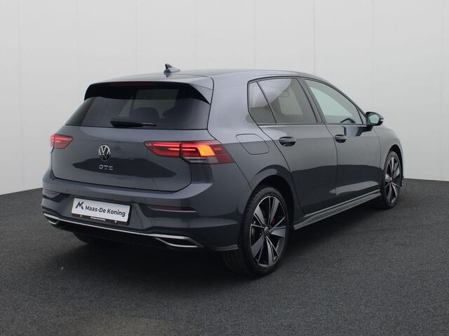 Volkswagen GOLF 1.4TSIeHybrid 180kW/245PK GTE DSG · Navigatie · Camera + Parkeersensoren · Stoel-&stuurverwarming