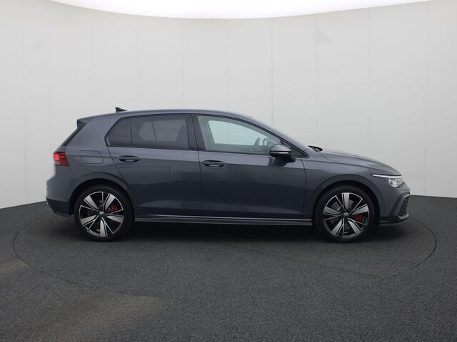 Volkswagen GOLF 1.4TSIeHybrid 180kW/245PK GTE DSG · Navigatie · Camera + Parkeersensoren · Stoel-&stuurverwarming