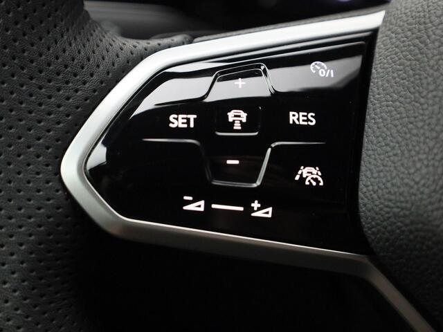 Volkswagen GOLF 1.4TSIeHybrid 180kW/245PK GTE DSG · Navigatie · Camera + Parkeersensoren · Stoel-&stuurverwarming