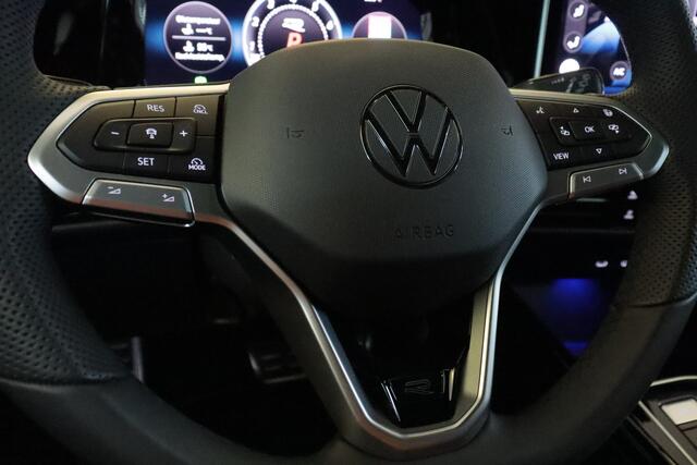 Volkswagen GOLF 1.5 eTSI R-Line Edition | APPCONNECT | CAMERA + PDC | STUUR/STOELVERW | VIRTUAL COCKPIT | KEYLESS |