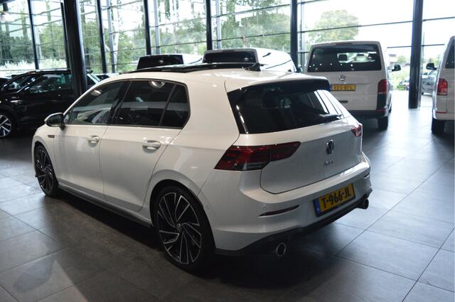Volkswagen GOLF 2.0 TSI GTI navi pano camera harman kardon 19 inch 245 pk !!