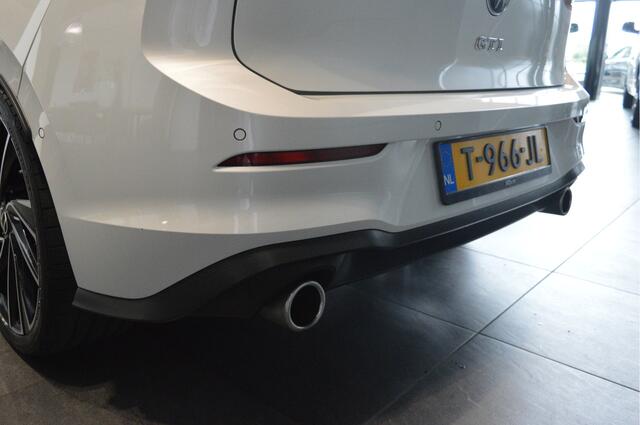 Volkswagen GOLF 2.0 TSI GTI navi pano camera harman kardon 19 inch 245 pk !!