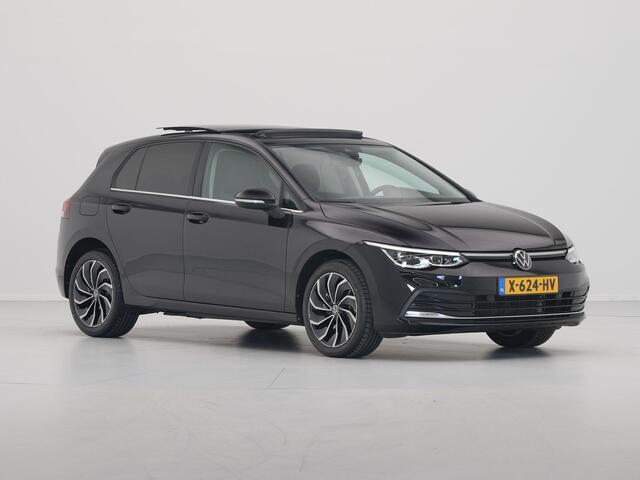 Volkswagen GOLF 1.4 eHybrid 204pk Panorama Navi via app Camera Side assist 338