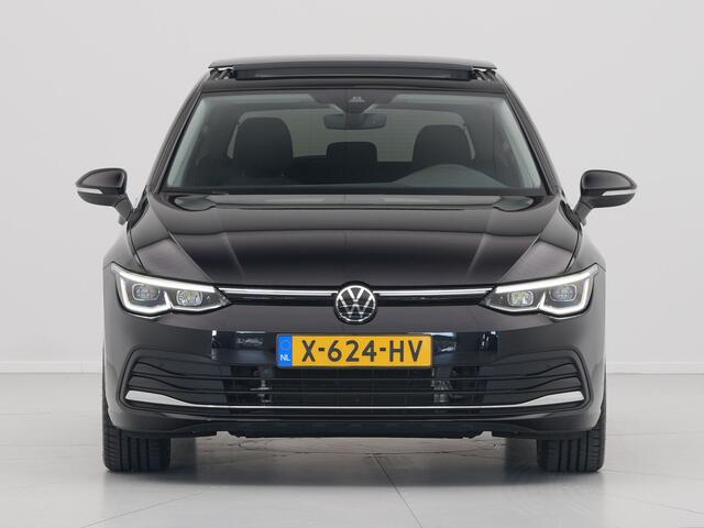 Volkswagen GOLF 1.4 eHybrid 204pk Panorama Navi via app Camera Side assist 338