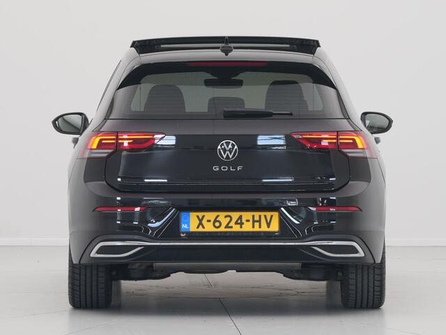 Volkswagen GOLF 1.4 eHybrid 204pk Panorama Navi via app Camera Side assist 338