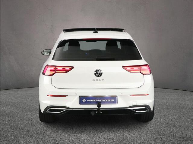 Volkswagen GOLF Style 1.5 eTSI 150pk DSG Automaat Trekhaak, Panoramadak, Adaptive cruise control, Navigatie, Parkeersensoren, App connect, LED koplampen, Stoelverwarming