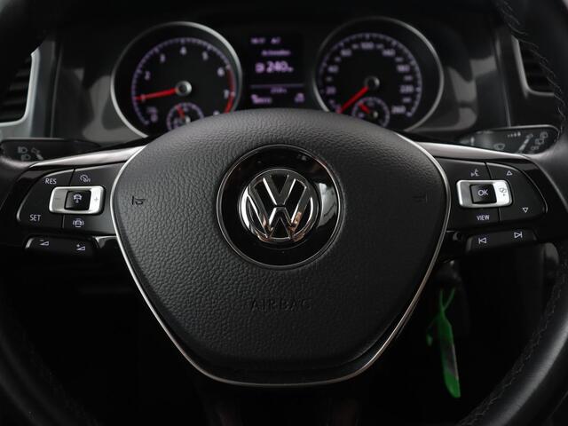 Volkswagen GOLF 1.0 TSI Comfortline | Navigatie | Apple Carplay | Parkeerhulp |