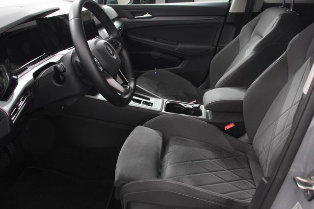 Volkswagen GOLF 1.4 eHybrid DSG Style 204 Pk | Navigatie | Adaptive Cruise Control | Lane Assist | Privacy Glass | Stoel/Stuurverwarming |