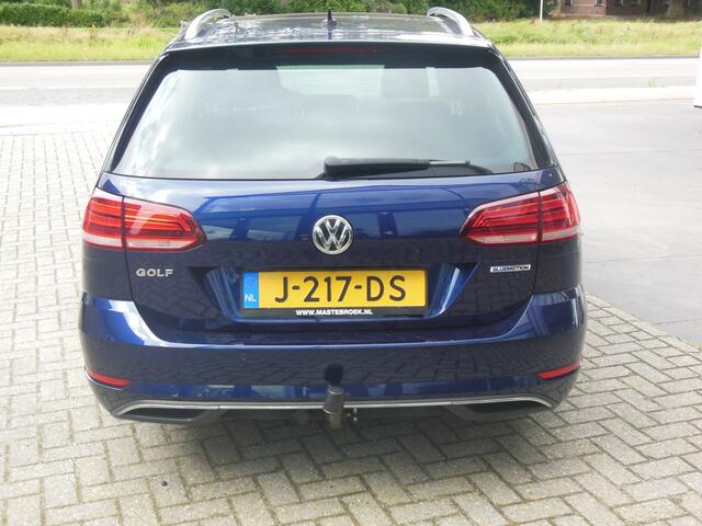 Volkswagen GOLF Variant 1.5 TSI Comfortline Business Staat in De Krim
