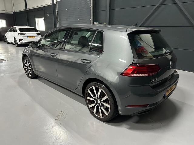 Volkswagen GOLF 1.0 TSI Trendline - Groot Navigatie - Led - Orig-NL - NAP