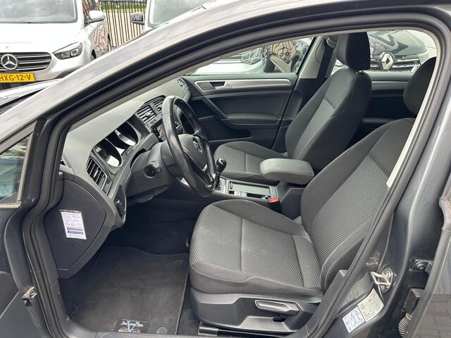 Volkswagen GOLF 1.0 TSI Trendline - Groot Navigatie - Led - Orig-NL - NAP
