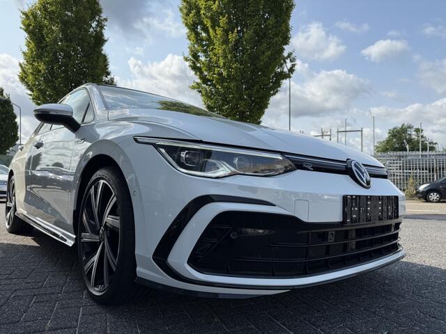 Volkswagen GOLF 1.5 eTSI R-Line Bns