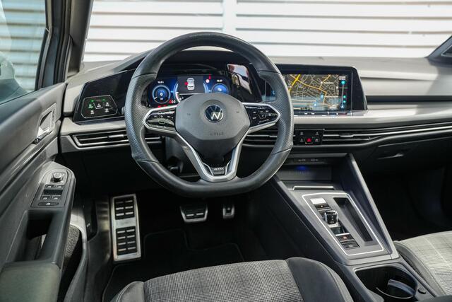 Volkswagen GOLF 2.0 TDI GTD Panoramadak IQ Light Harman/Kardon Keyless 19''LM Nardo Grey