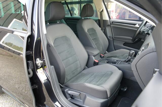 Volkswagen GOLF 1.4 TSI Highline Business R | Virtual Cockpit | Adaptive | Carplay | Camera