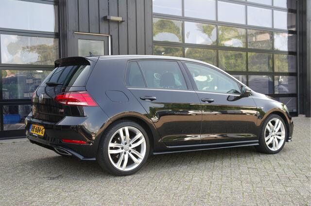 Volkswagen GOLF 1.4 TSI Highline Business R | Virtual Cockpit | Adaptive | Carplay | Camera