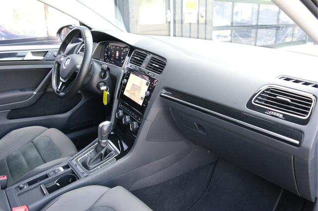 Volkswagen GOLF 1.4 TSI Highline Business R | Virtual Cockpit | Adaptive | Carplay | Camera