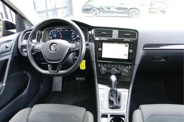 Volkswagen GOLF 1.4 TSI Highline Business R | Virtual Cockpit | Adaptive | Carplay | Camera