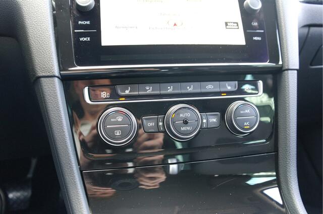 Volkswagen GOLF 1.4 TSI Highline Business R | Virtual Cockpit | Adaptive | Carplay | Camera