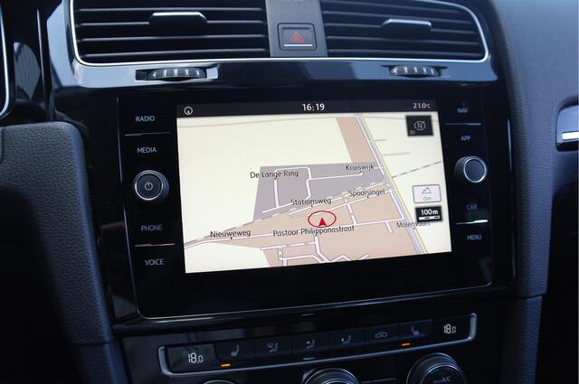 Volkswagen GOLF 1.4 TSI Highline Business R | Virtual Cockpit | Adaptive | Carplay | Camera
