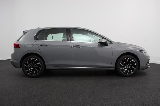 Volkswagen GOLF 1.4 eHybrid DSG Style 204 Pk | Navigatie | Adaptive Cruise Control | Lane Assist | Privacy Glass | Stoel/Stuurverwarming |