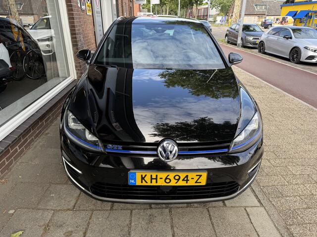 Volkswagen GOLF 1.4 TSI GTE Connected Series | leder bekleding | stoelverwarming | airco | lichtmetalen wielen |
